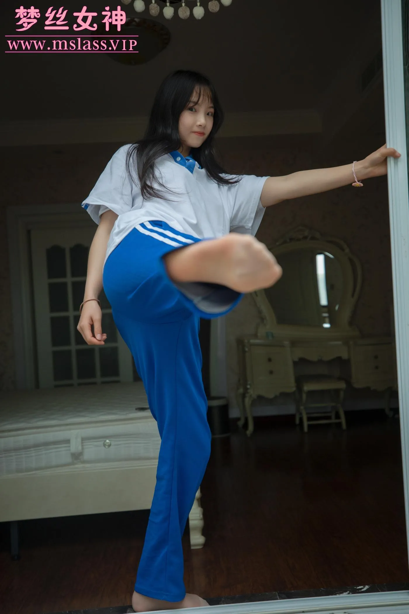 [MSLASS梦丝女神] 2020.12.13 NO.135 班花灵唯 校服纯白诱 [59P]插图7